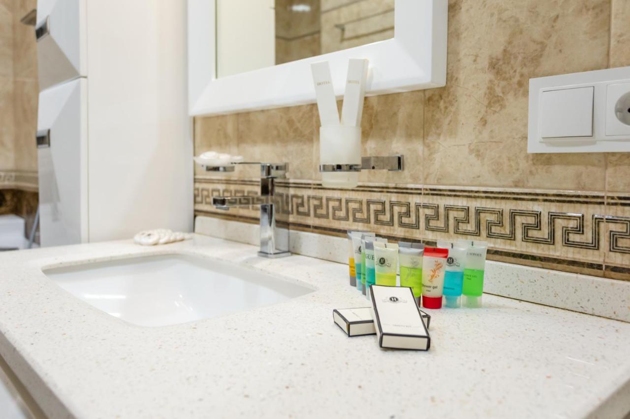 Central Cozy 3Bd-2Bath Apartment Tbilisi Luaran gambar
