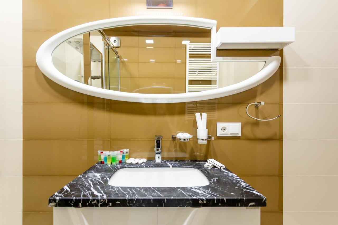 Central Cozy 3Bd-2Bath Apartment Tbilisi Luaran gambar